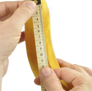 banán se měří centimetrovou páskou